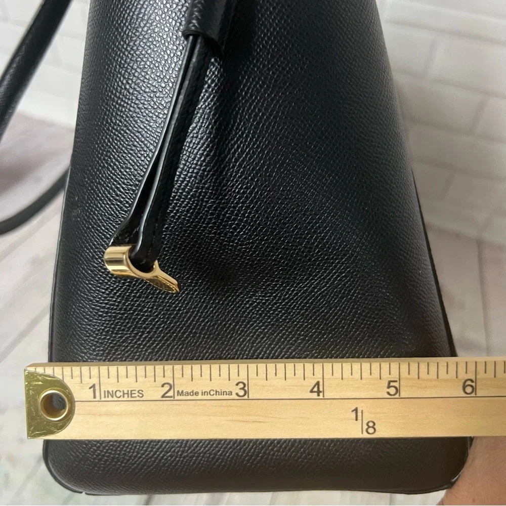 Michael Kors Limited Edition Voyager Love Tote Bag Black Stud Large Purse NWT - Picture 12 of 16